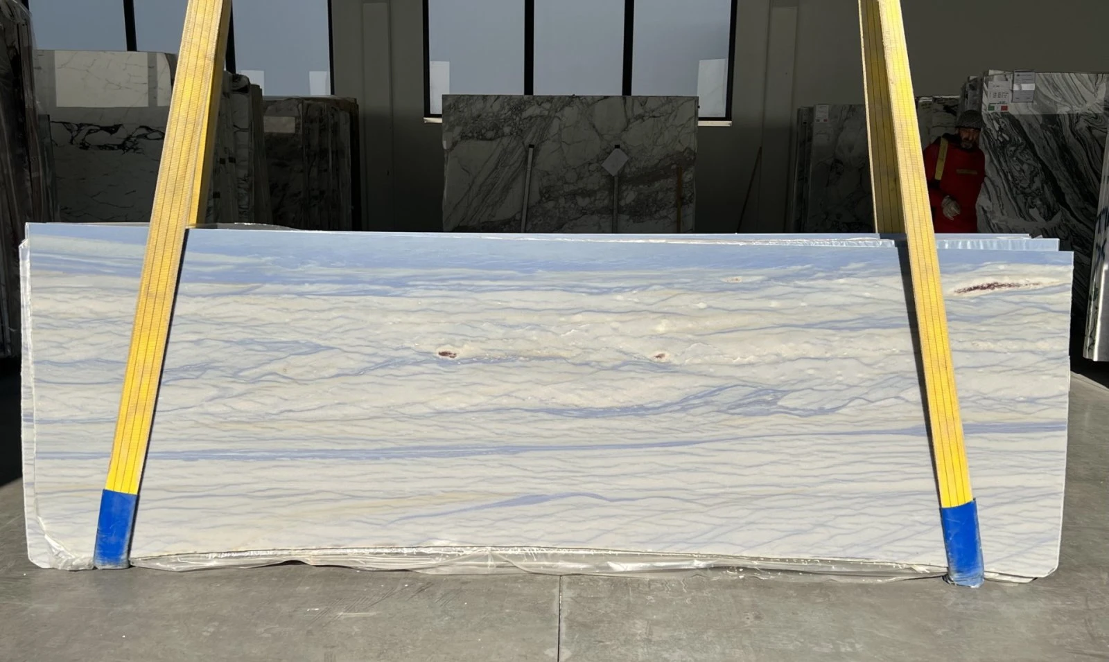 GRANITO AZUL MACAUBAS 19B295 LU 02
