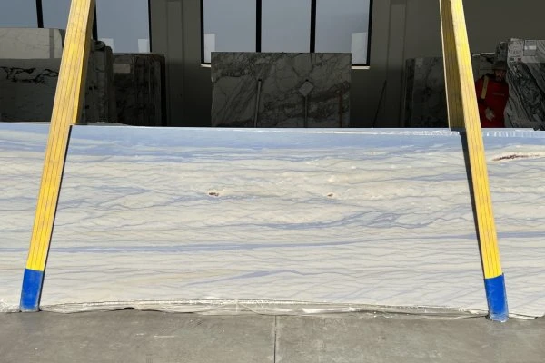 GRANITO AZUL MACAUBAS 19B295 LU 02