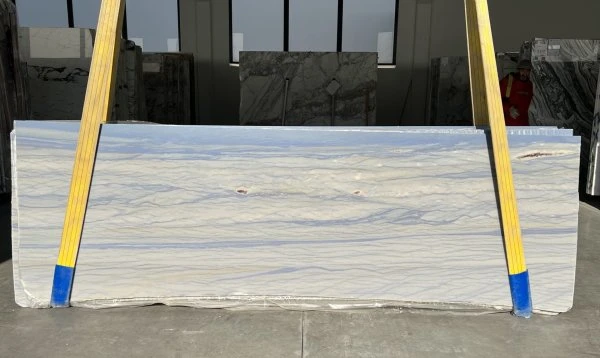 GRANITO AZUL MACAUBAS 19B295 LU 02