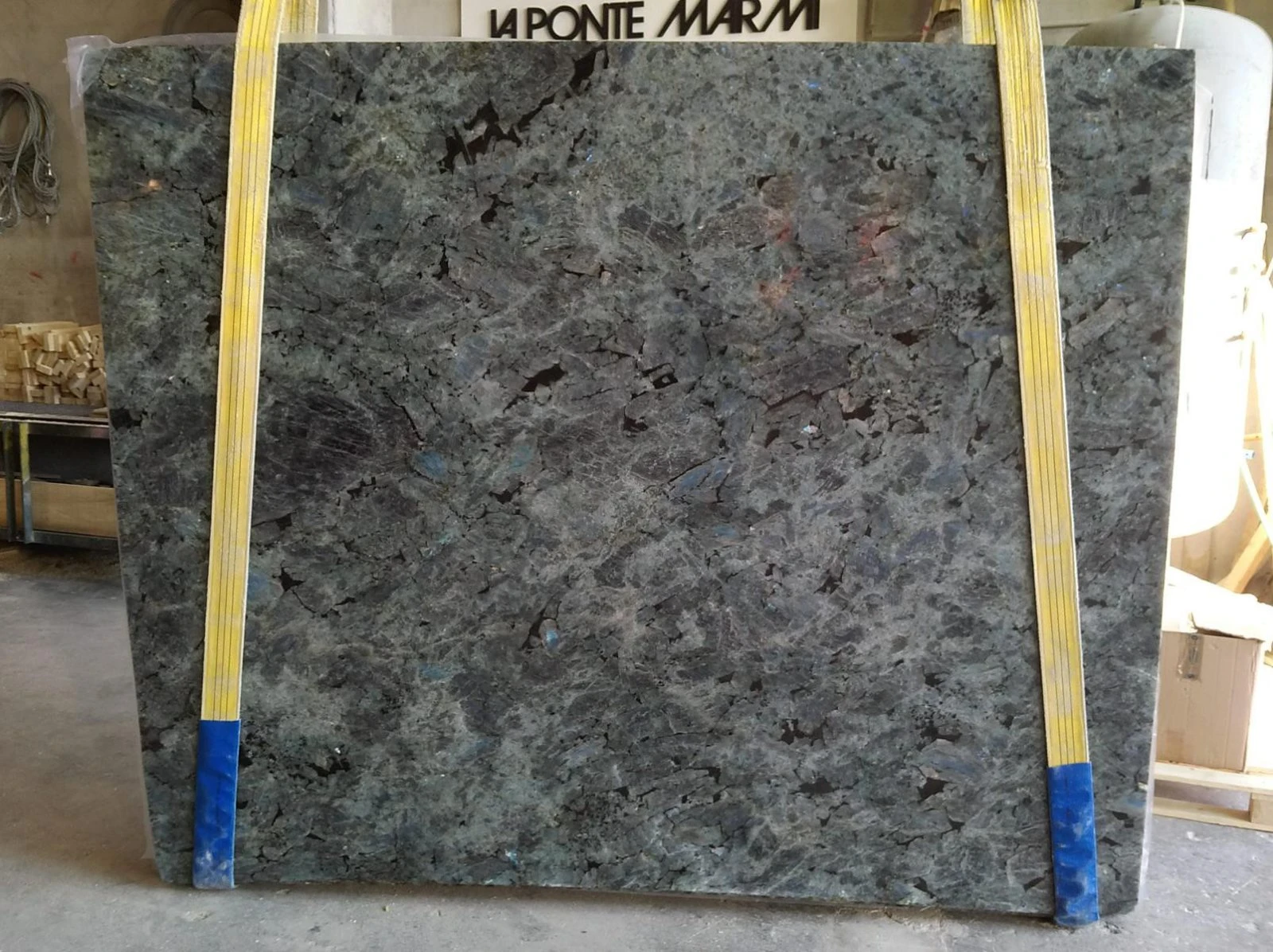 GRANITO LABRADORITE LEMURIAN 18B220 LU 02