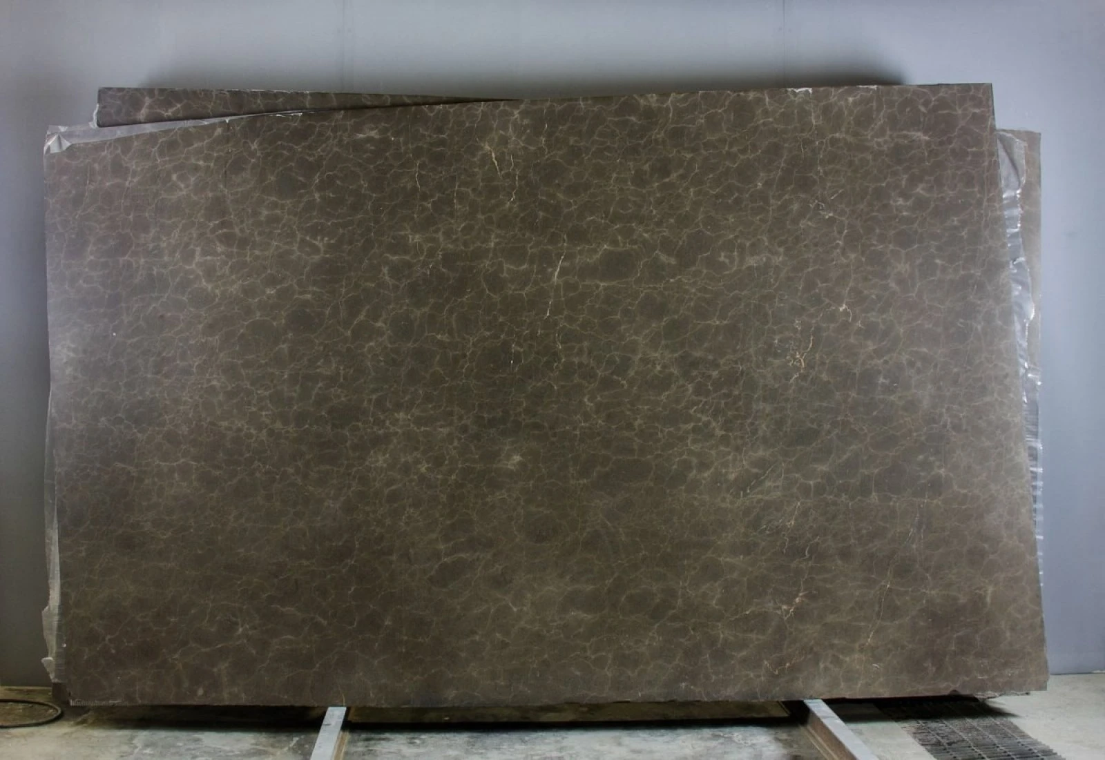 MARMO PRINCESS BROWN 16B303 GR 02