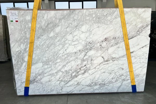 MARMO CALACATTA VAGLI PINK 25B012 VO 02