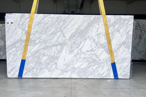 MARMO STATUARIETTO A3106 VO 02