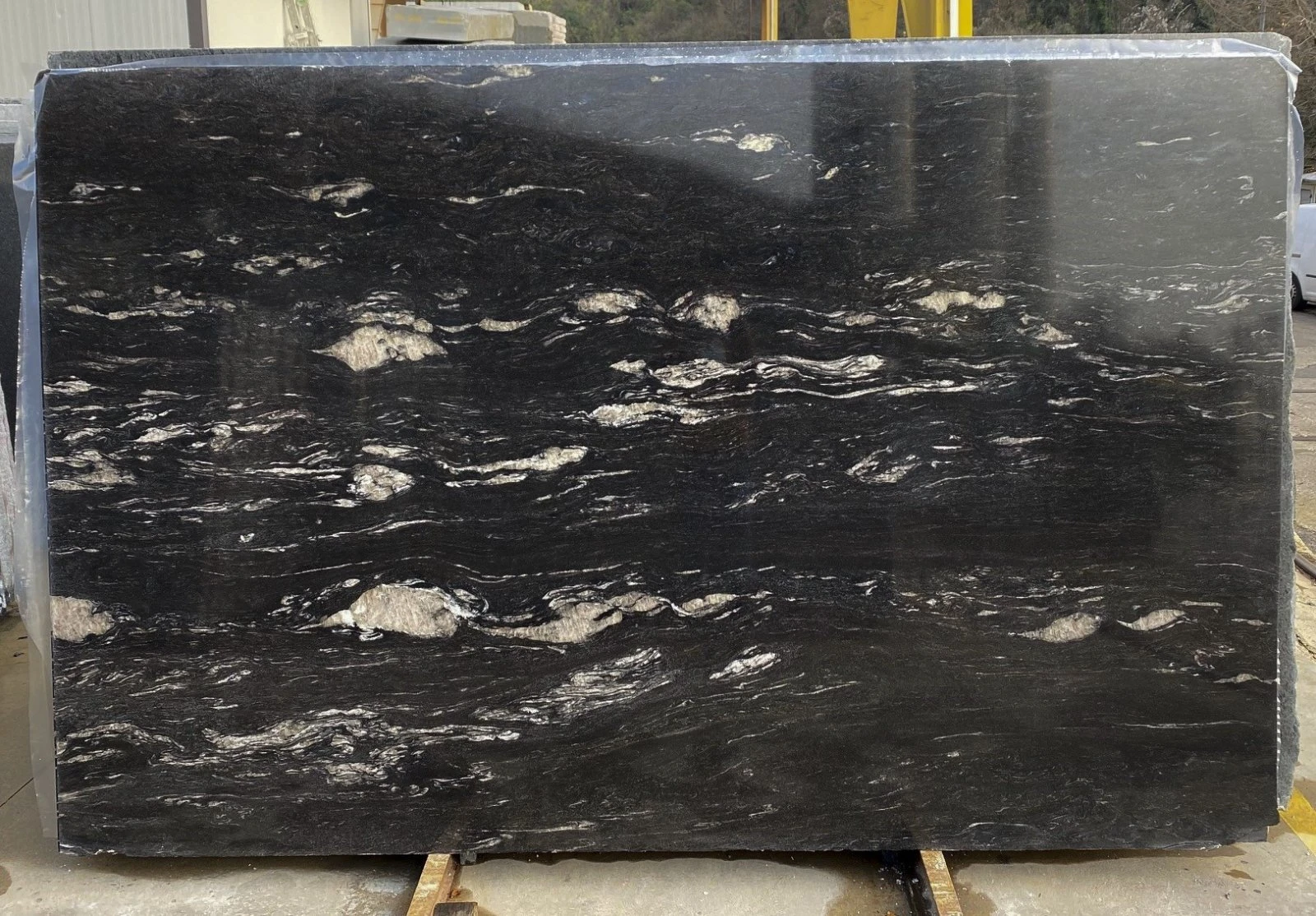 GRANITO BLACK COSMIC 20B347/3/1 GR 02