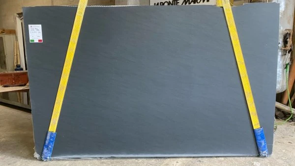 GRANITO VERMONT BLACK 25B076 GR 02