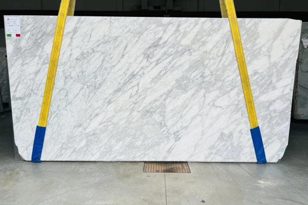 MARMO STATUARIETTO A3106 VO 02