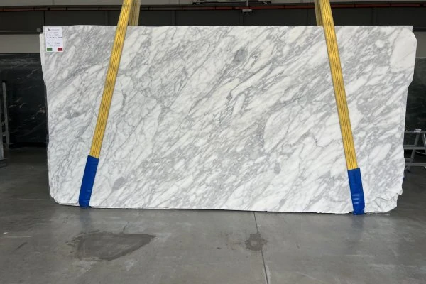 MARMO STATUARIETTO A3106 VO 02