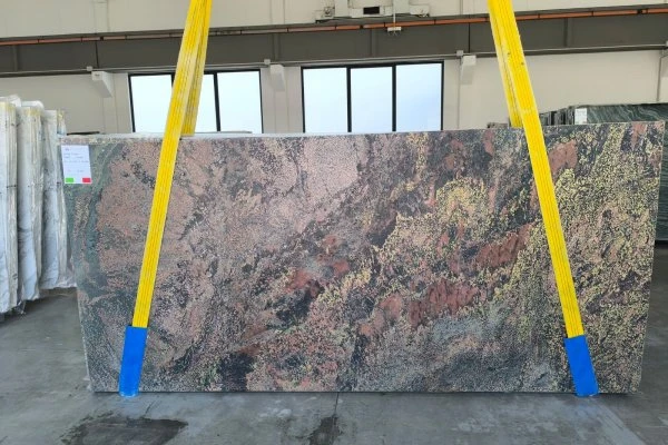 GRANITO VERDE FUOCO T0671 VT 02