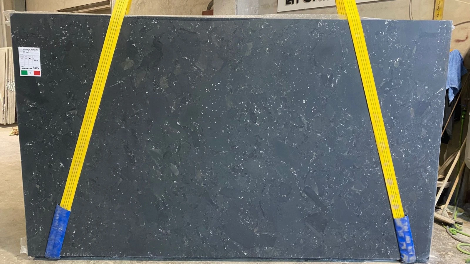 GRANITO INFINITY BROWN 23B412 VO 02