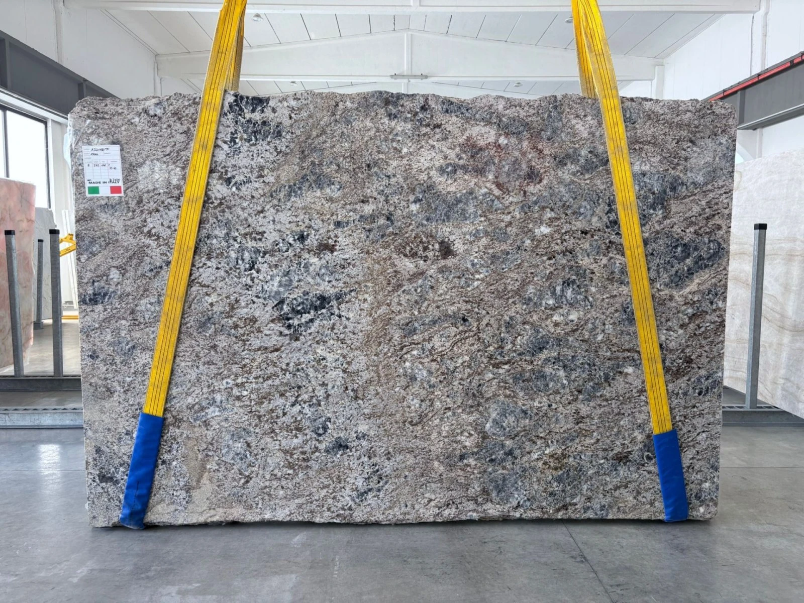 GRANITO AZZURRITE 17B044 LU 02