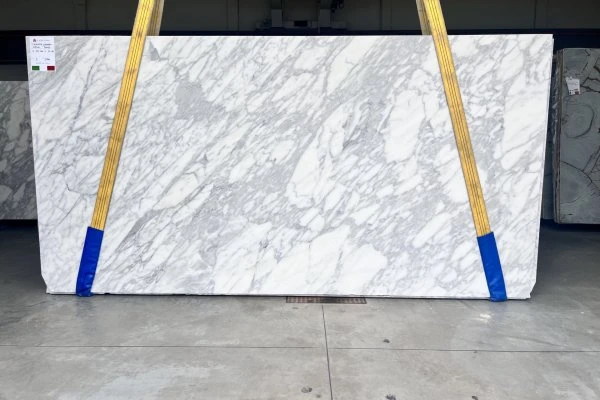 MARMO STATUARIETTO A3106 VO 02