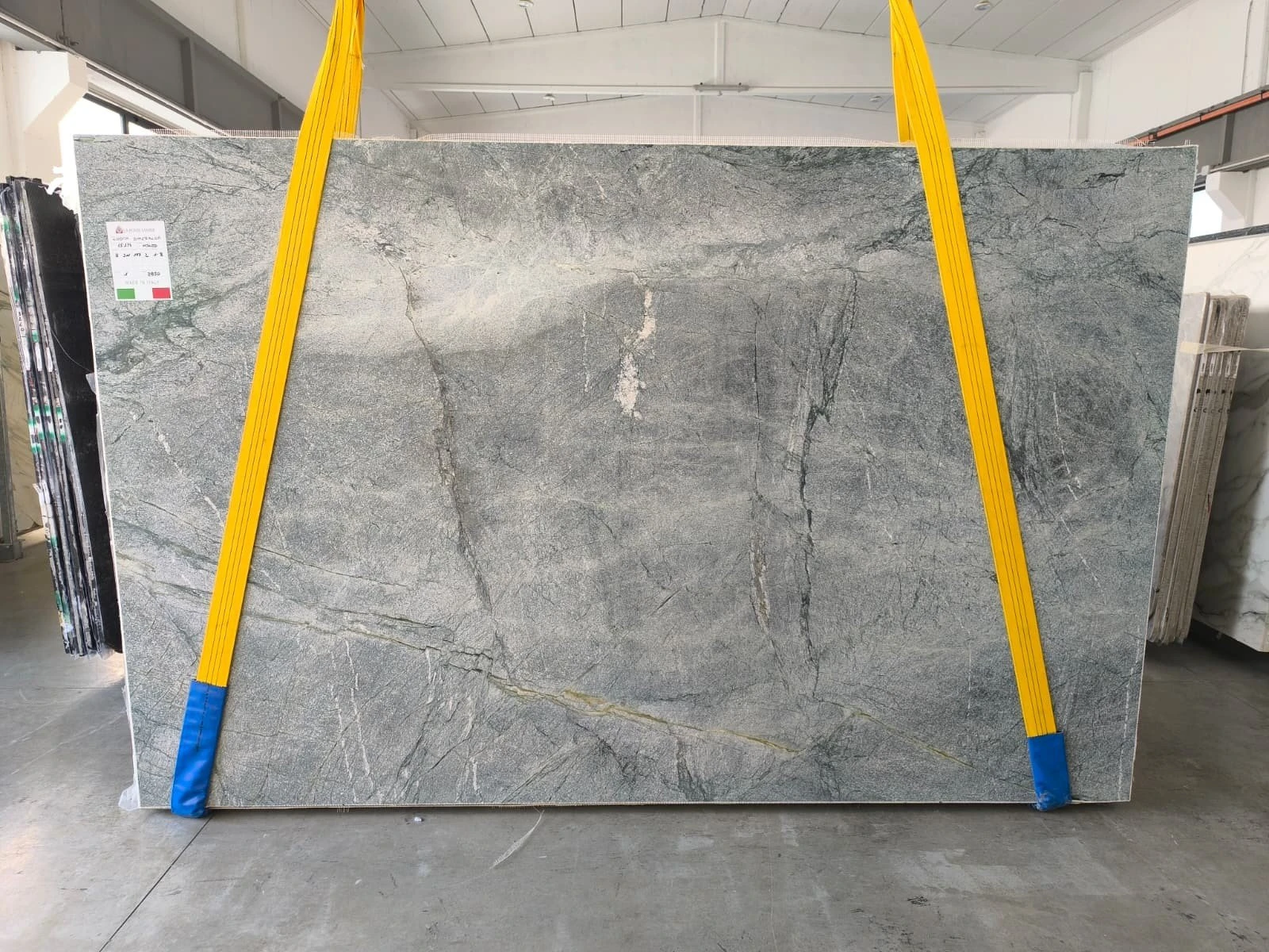 GRANITO COSTA SMERALDA 25B134 VO 02