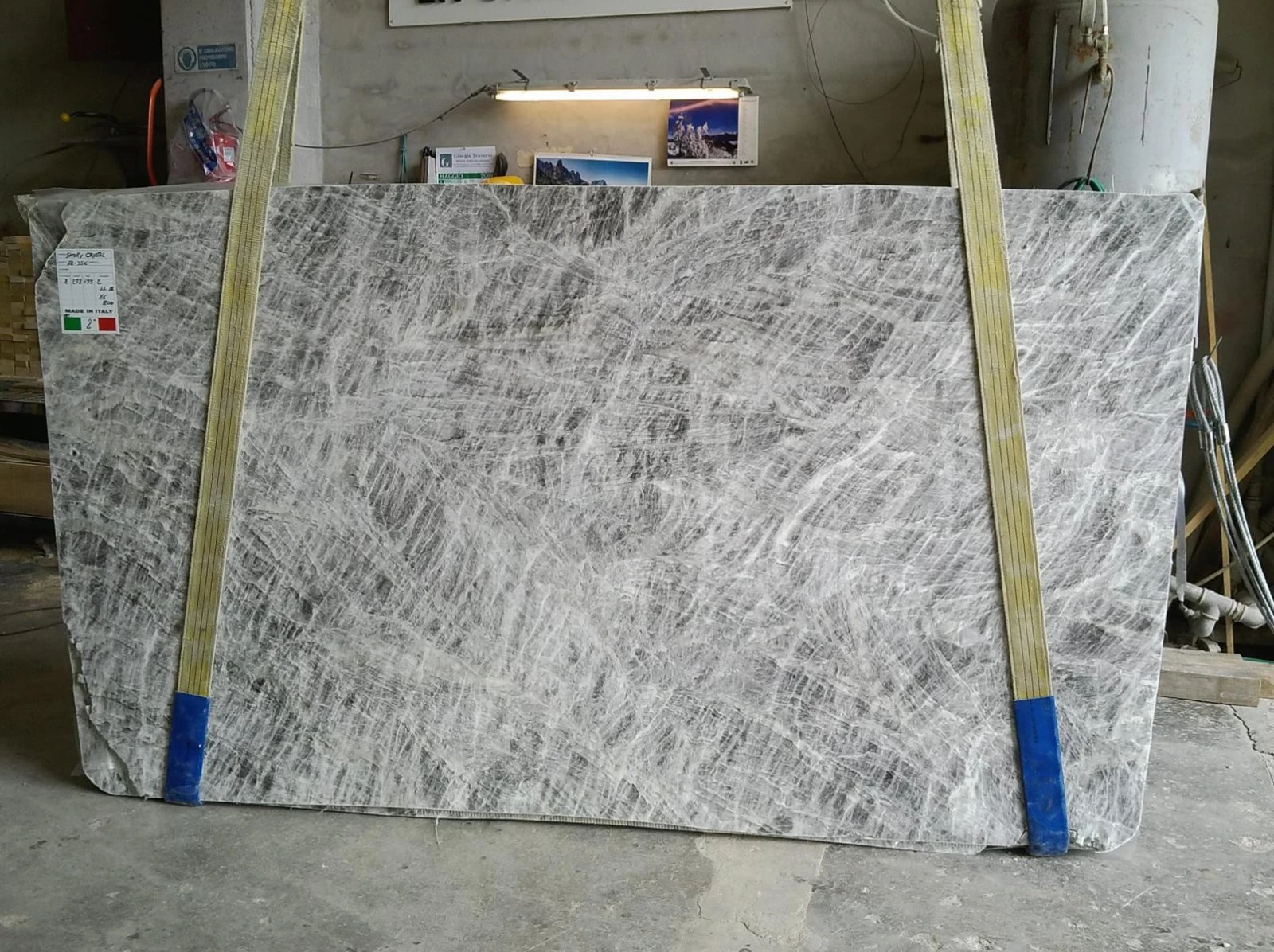 GRANITO SMOKY CRYSTAL 18B354 VT 02